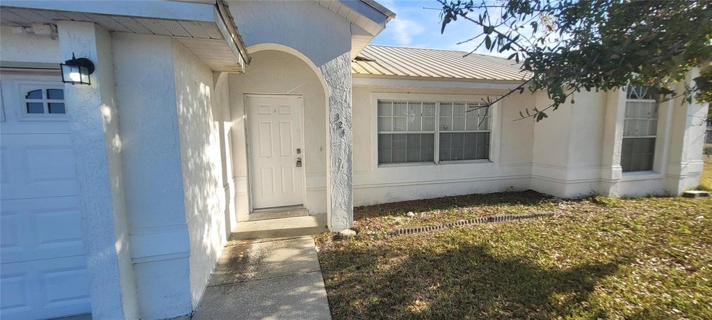 Photo of 324 Clearwater Lane, Kissimmee, FL 34759 (MLS # S5151656)