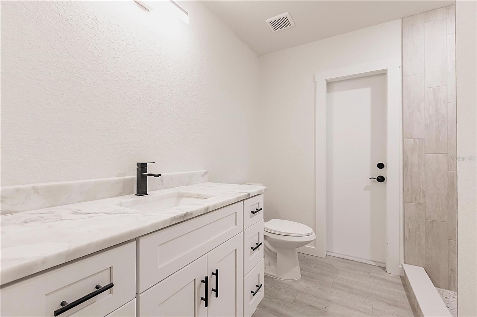 ROTONDA WEST OAKLAND HILLS - Residential