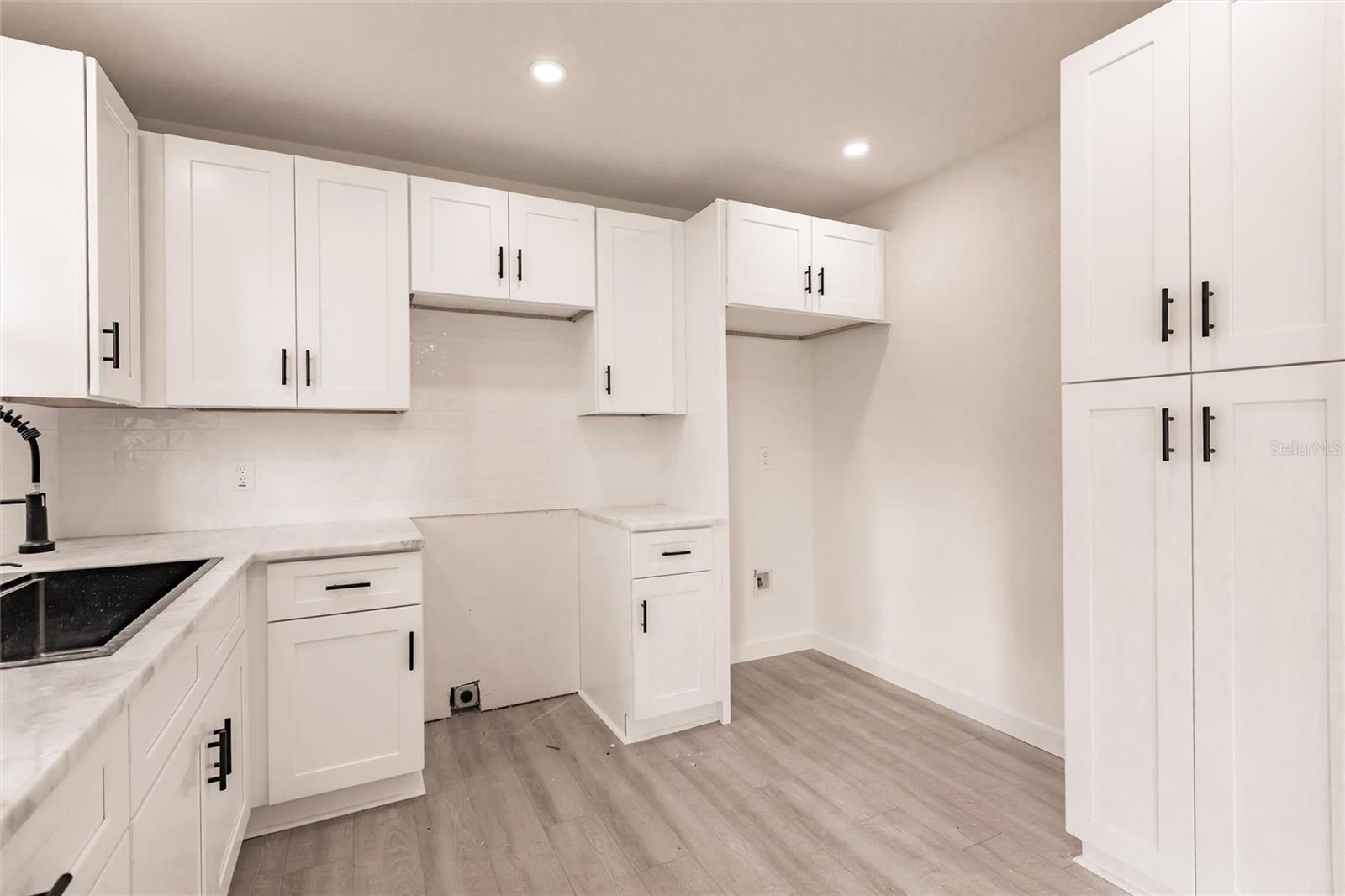 ROTONDA WEST OAKLAND HILLS - Residential