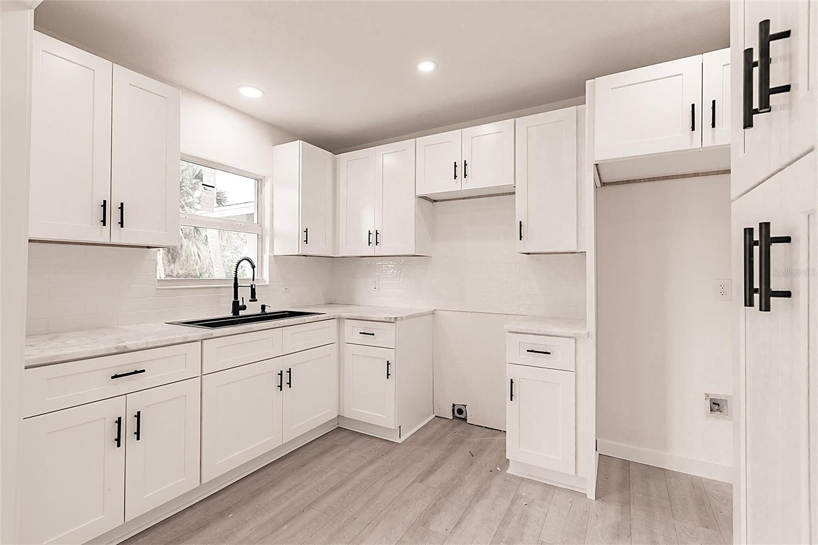 ROTONDA WEST OAKLAND HILLS - Residential