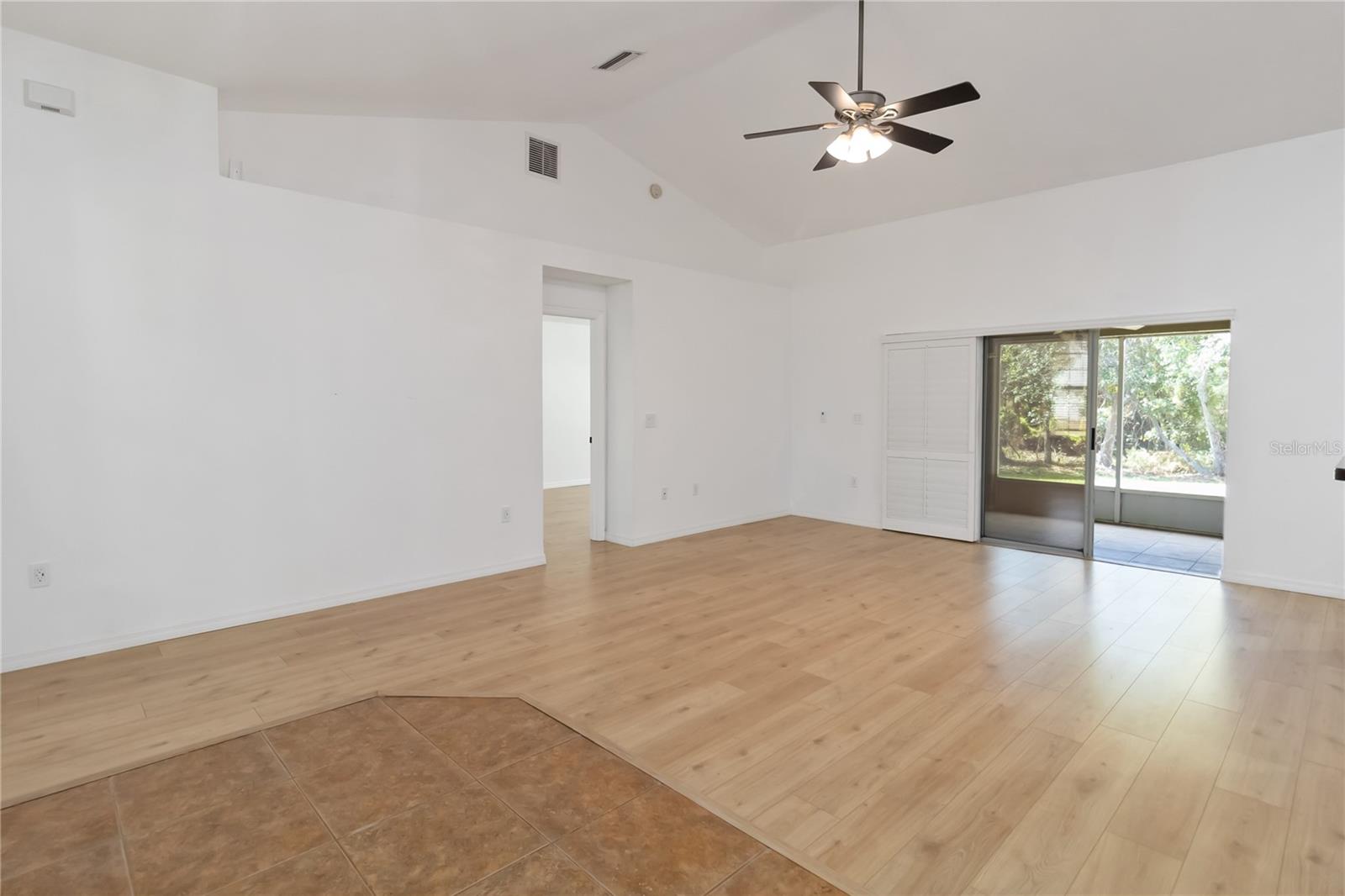 PLATTERS ADD - Residential