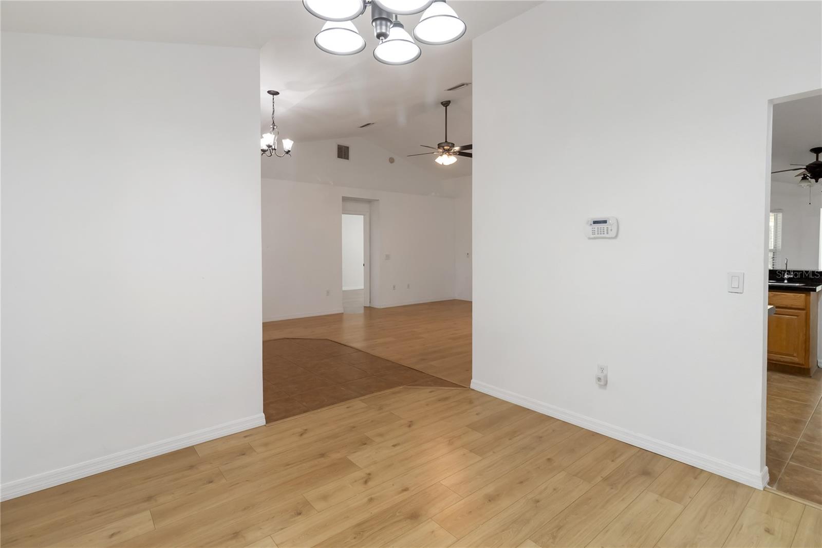 PLATTERS ADD - Residential