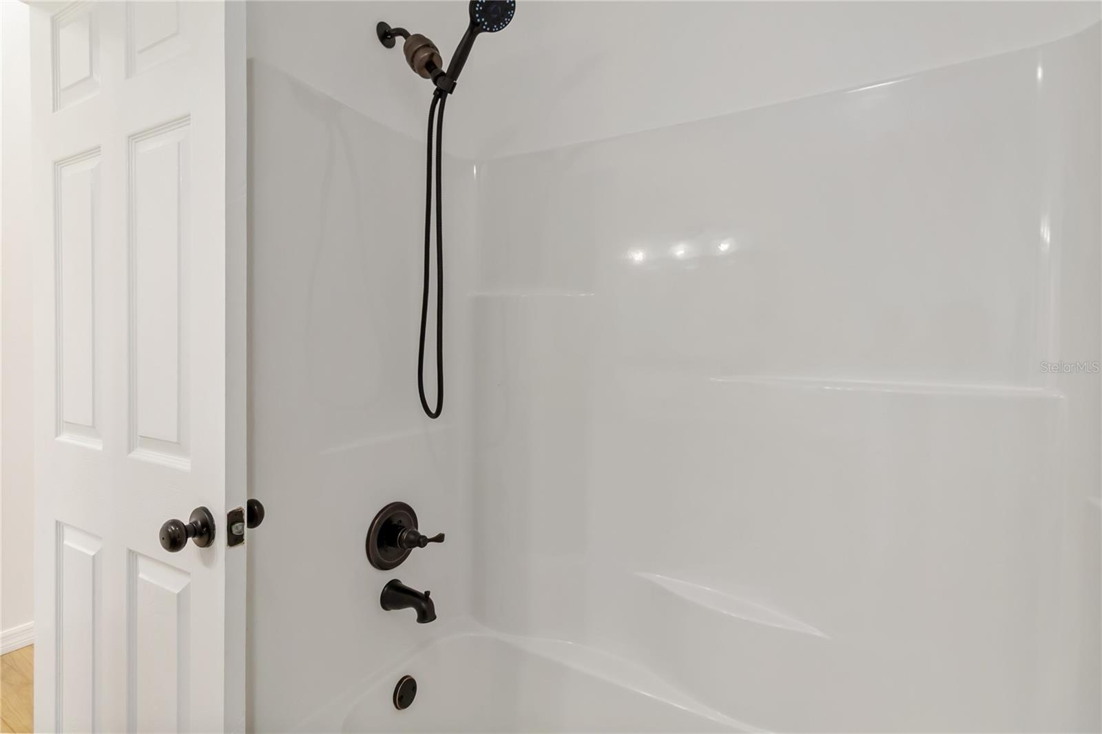 PLATTERS ADD - Residential