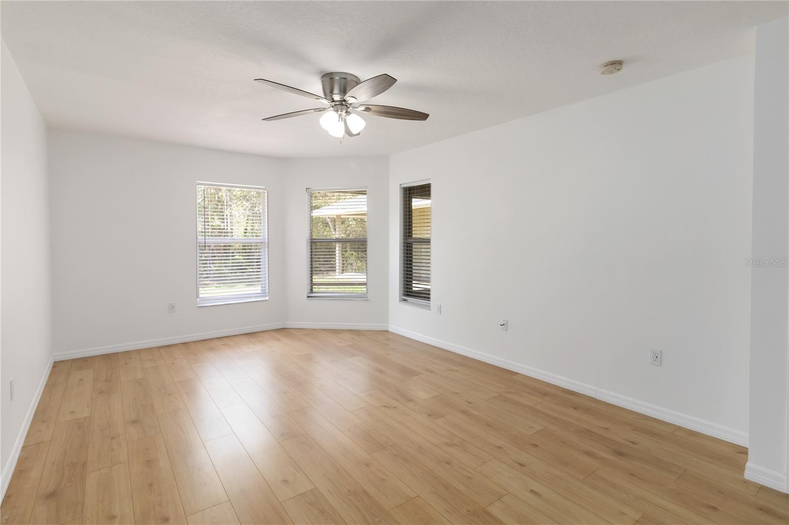 PLATTERS ADD - Residential