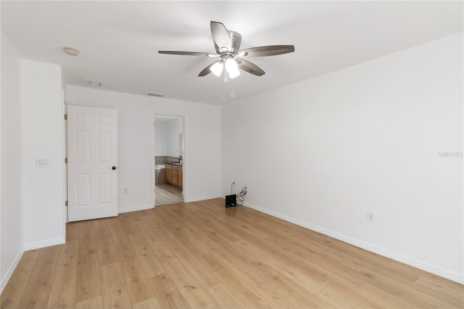 PLATTERS ADD - Residential