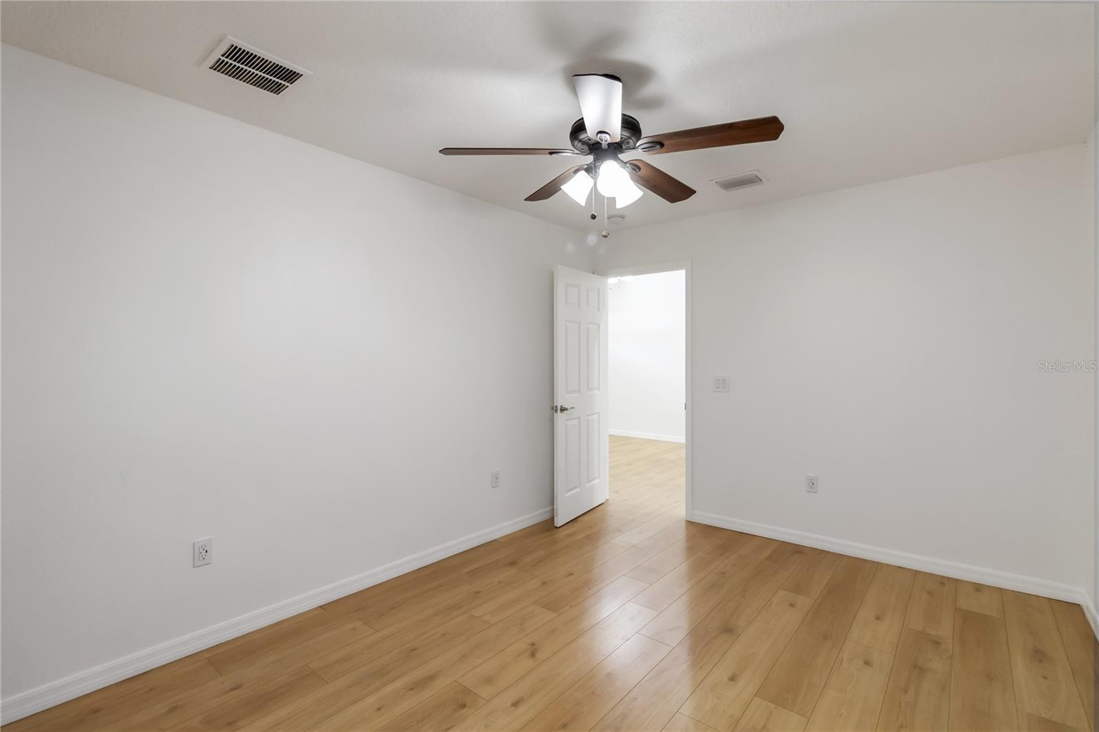 PLATTERS ADD - Residential