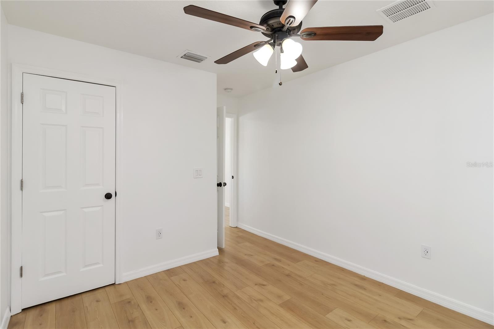 PLATTERS ADD - Residential