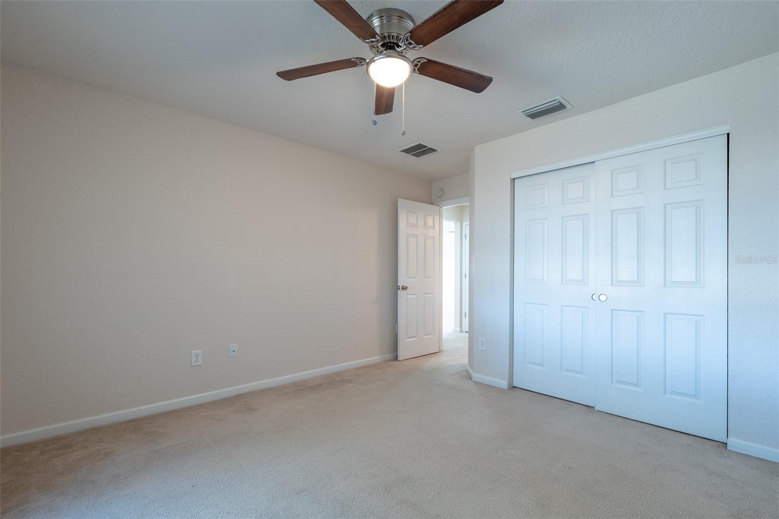 RED HAWK - Residential Lease