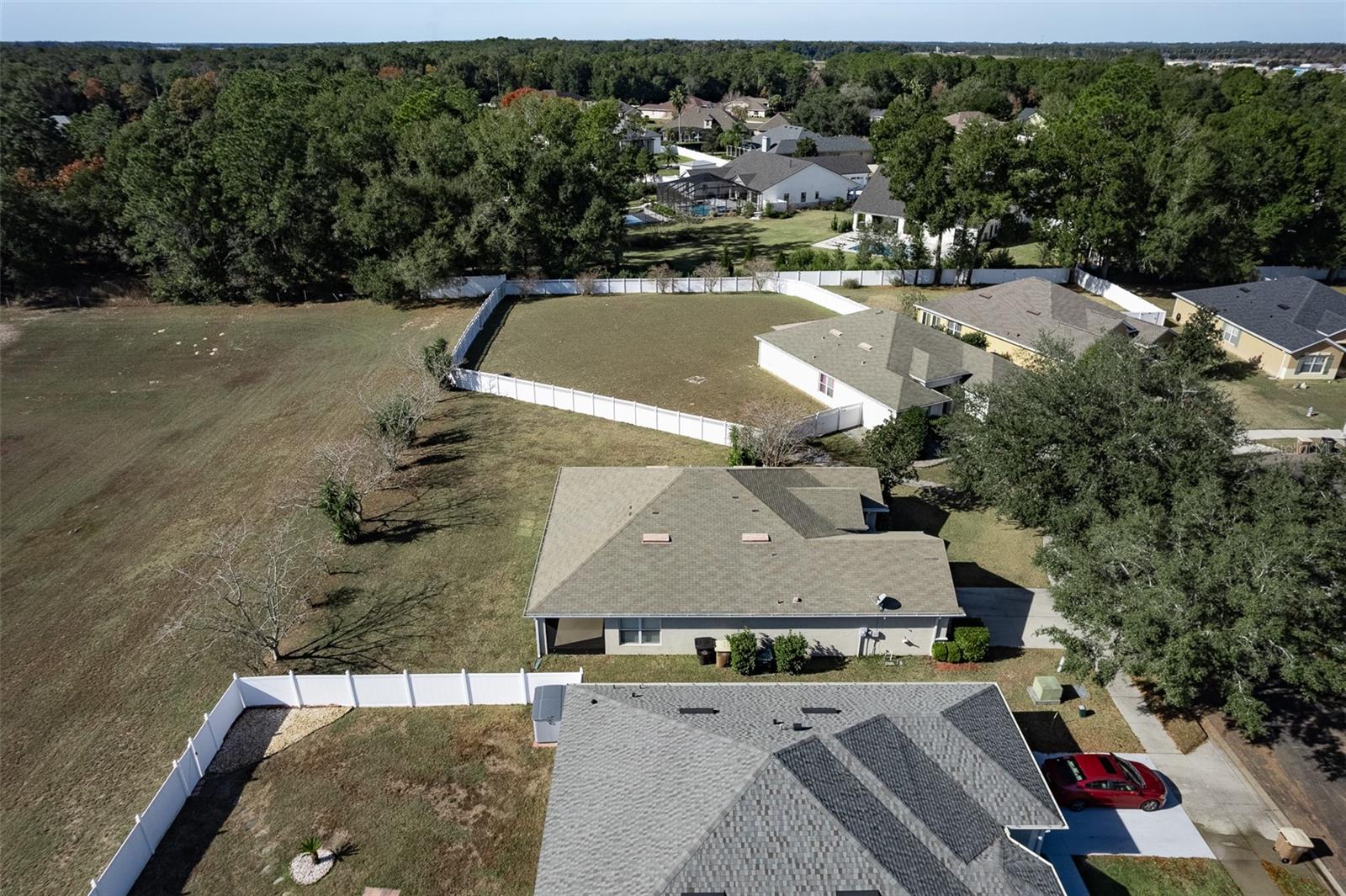 RED HAWK - Residential Lease