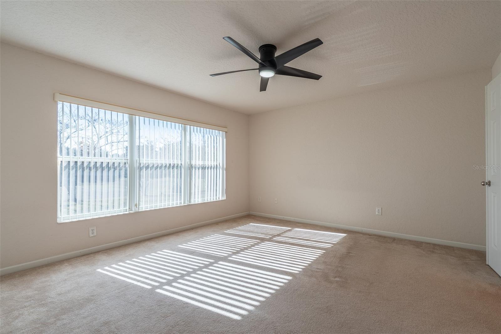 RED HAWK - Residential Lease