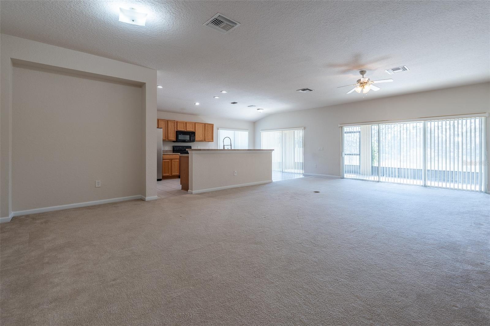 RED HAWK - Residential Lease