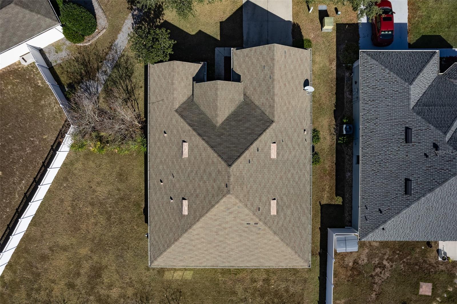 RED HAWK - Residential Lease