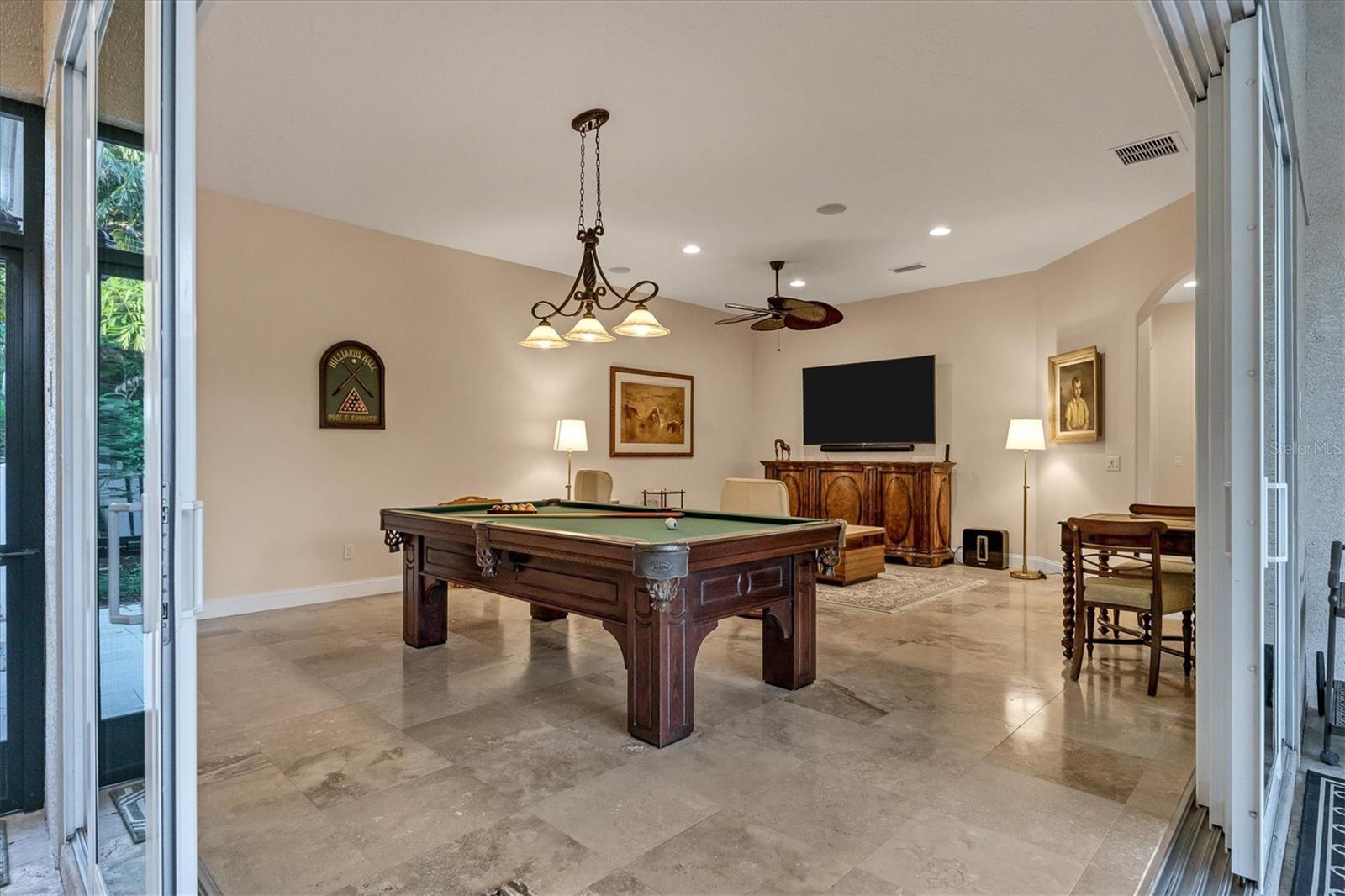 OYSTER BAY ESTATES - Residential