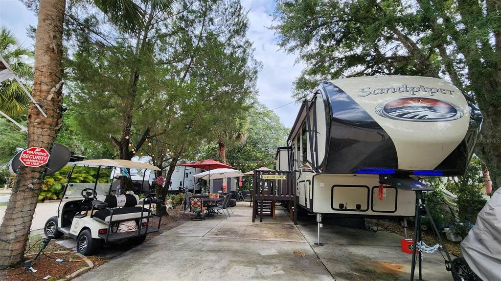 Photo of 152 HORSESHOE BEND, LAKE WALES, FL 33898 (MLS # U8205123)
