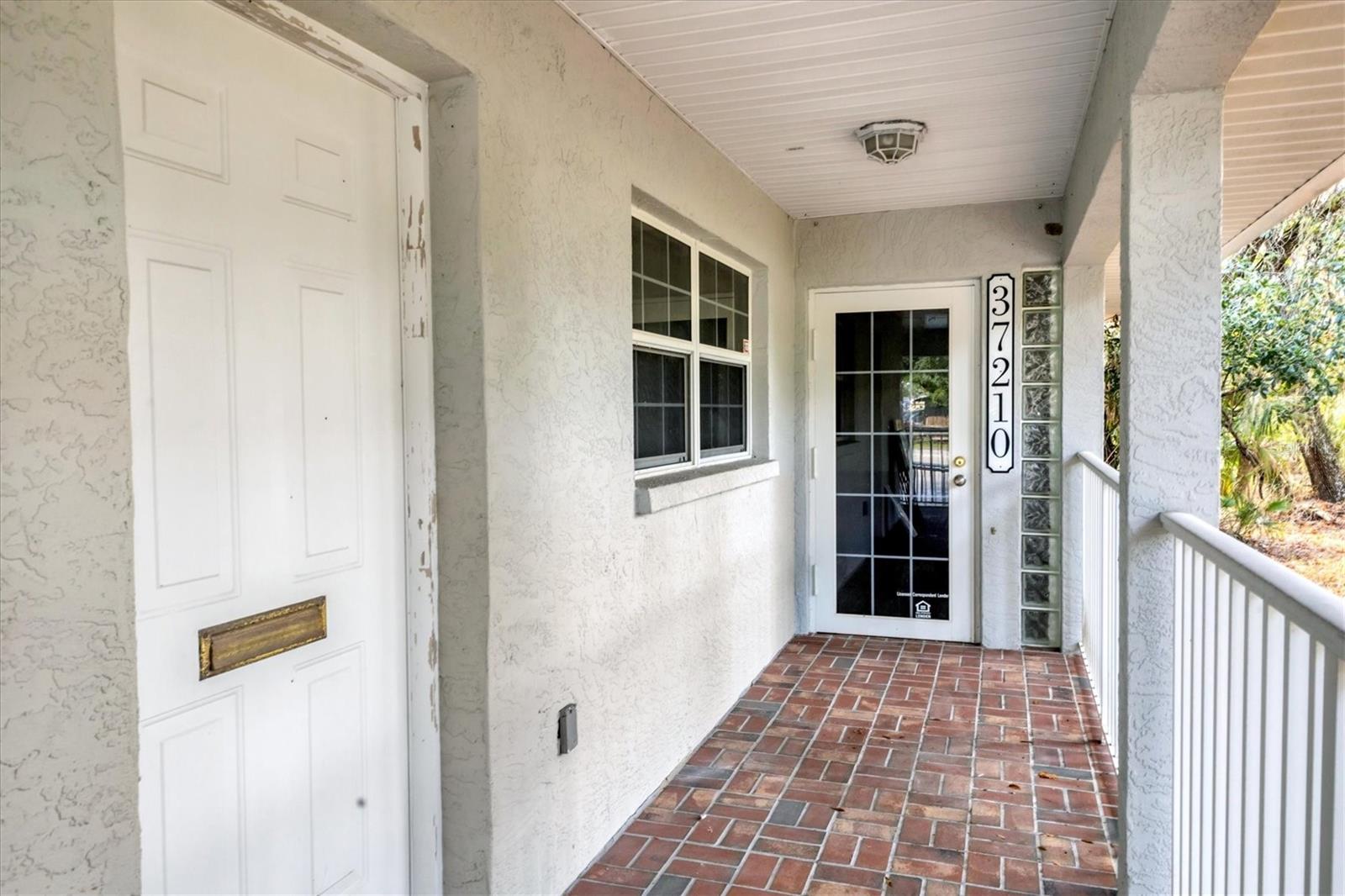 MYAKKA CITY - Commercial Sale