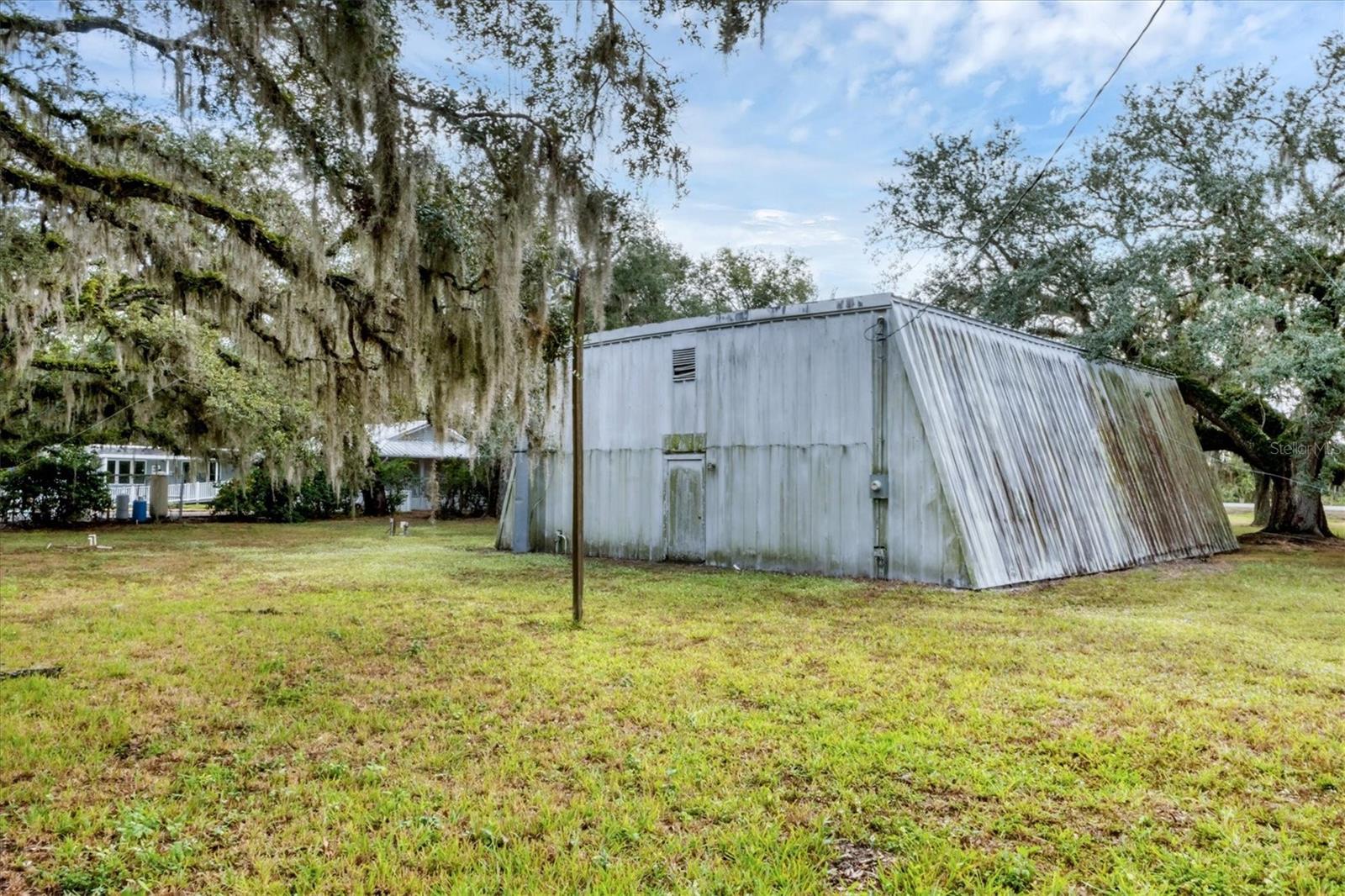 MYAKKA CITY - Commercial Sale