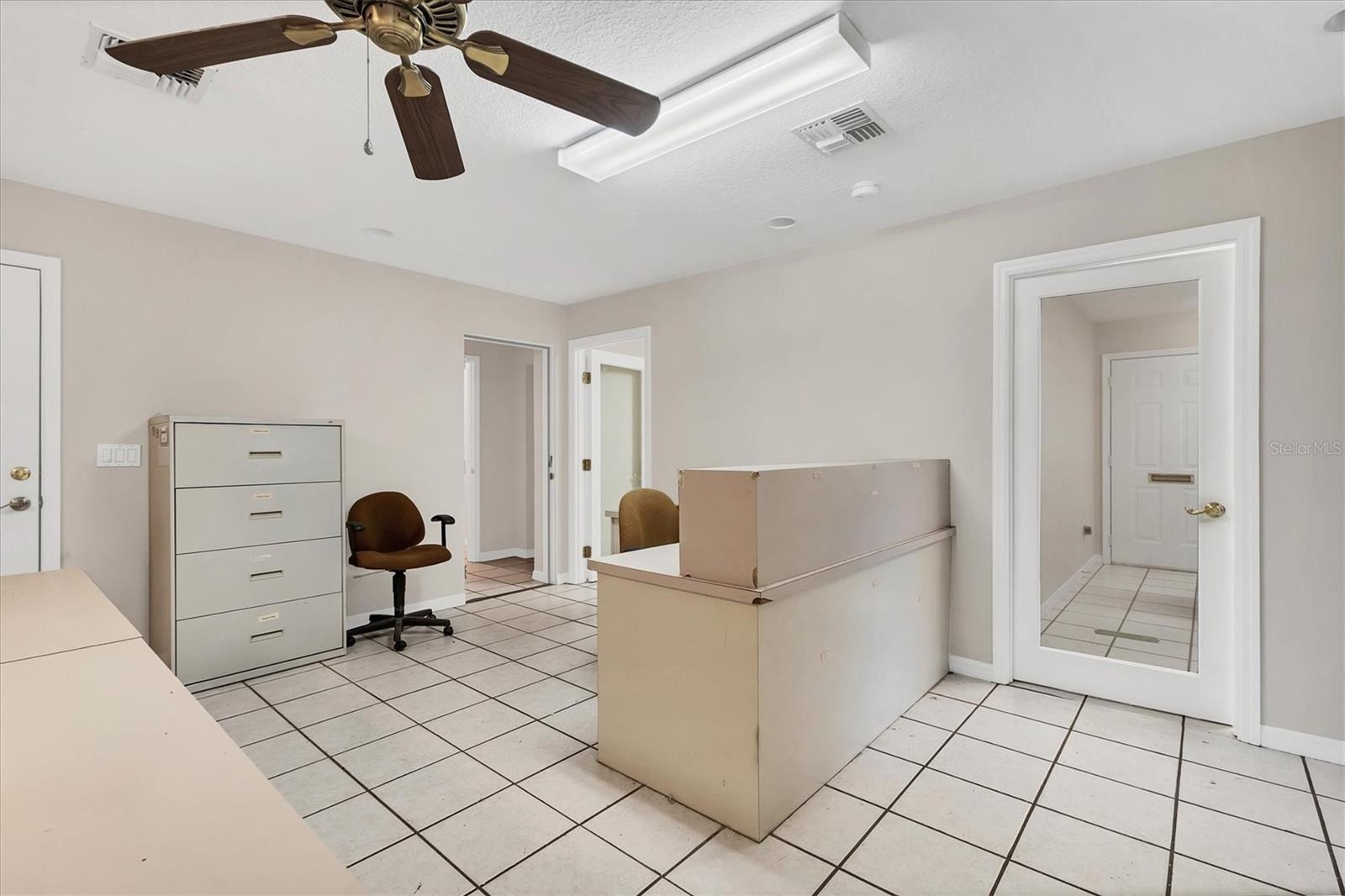 MYAKKA CITY - Commercial Sale