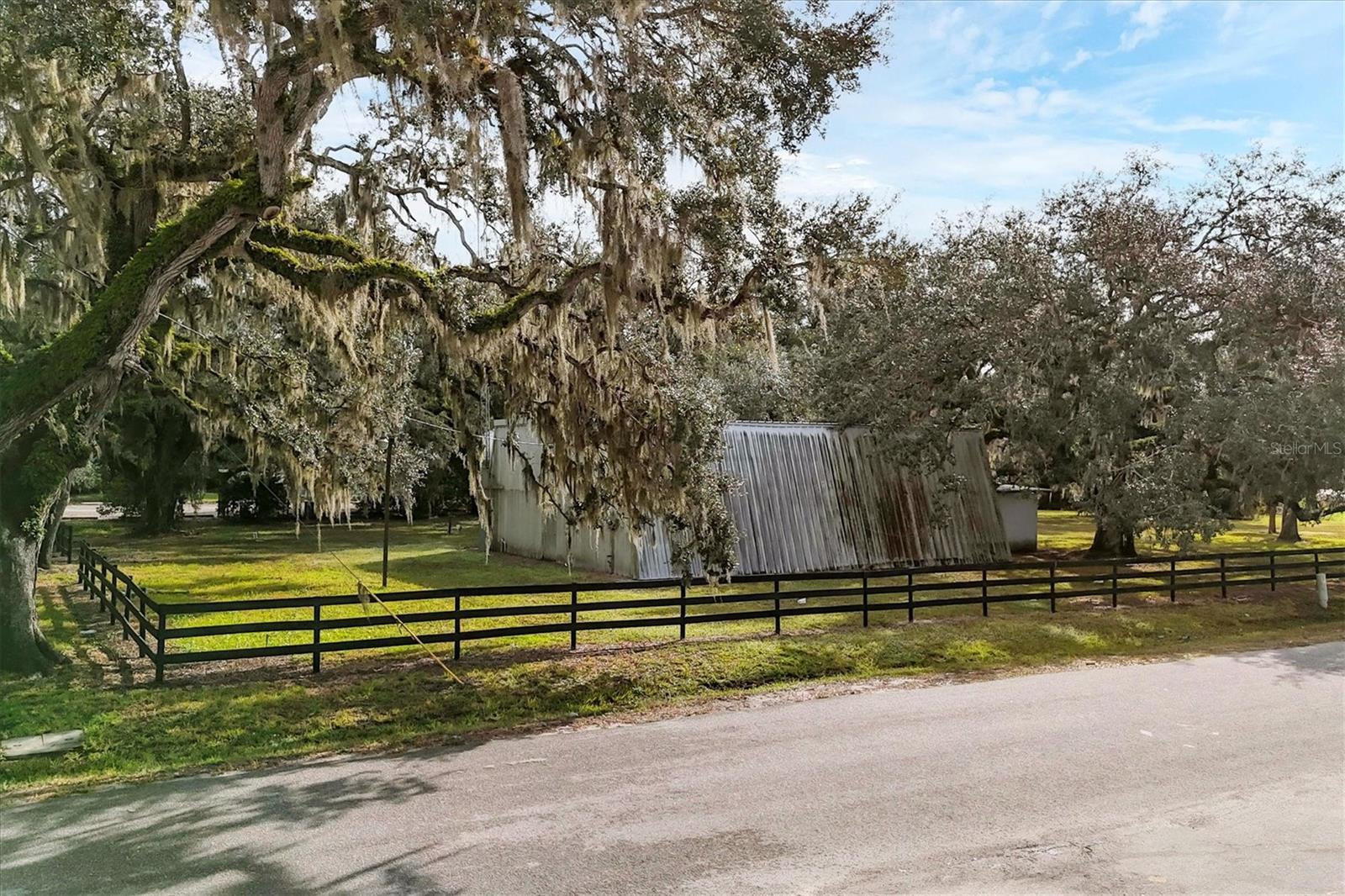 MYAKKA CITY - Commercial Sale