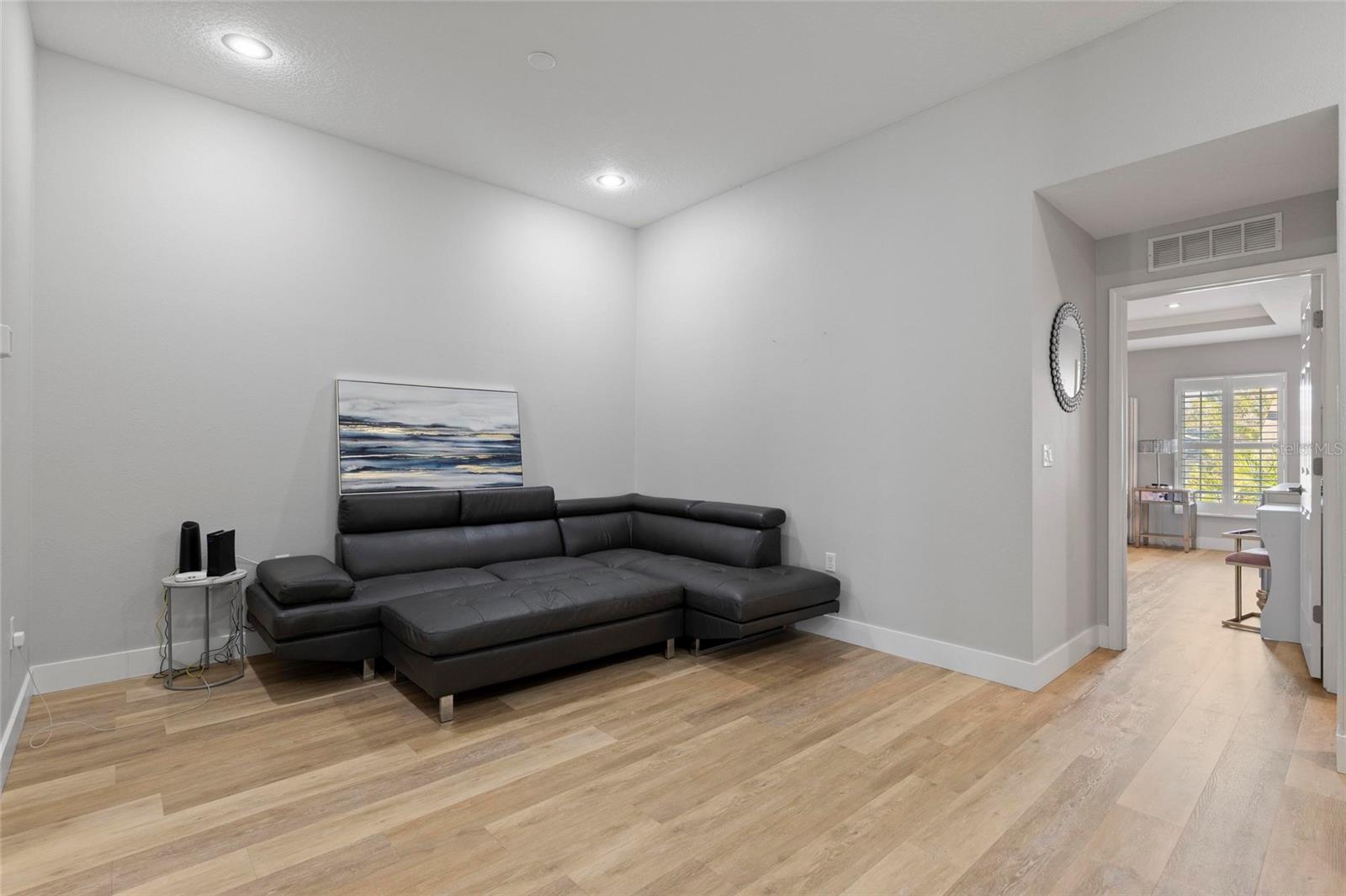 HIDDEN RIDGE TWNHMS - Residential