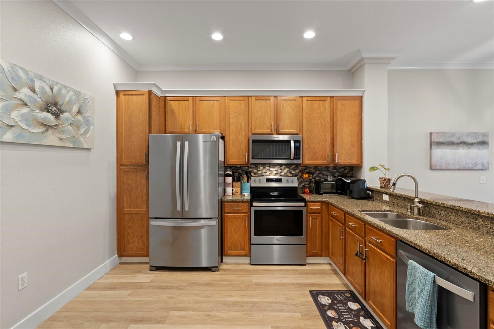 HIDDEN RIDGE TWNHMS - Residential