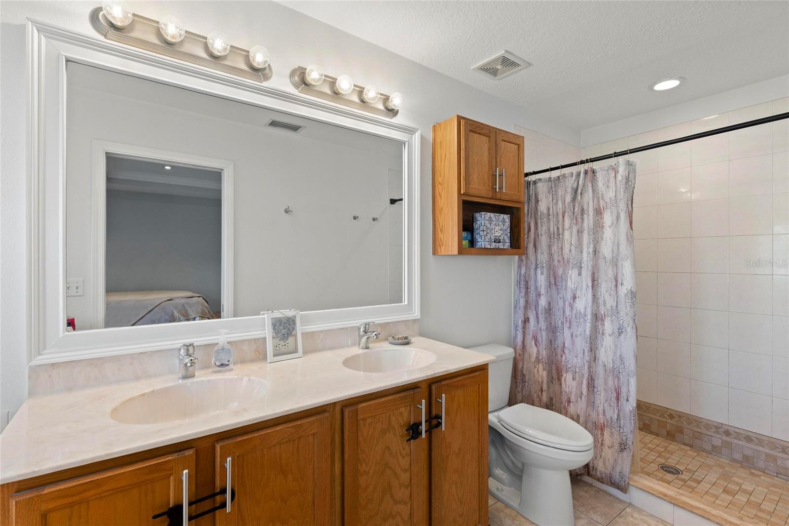 HIDDEN RIDGE TWNHMS - Residential