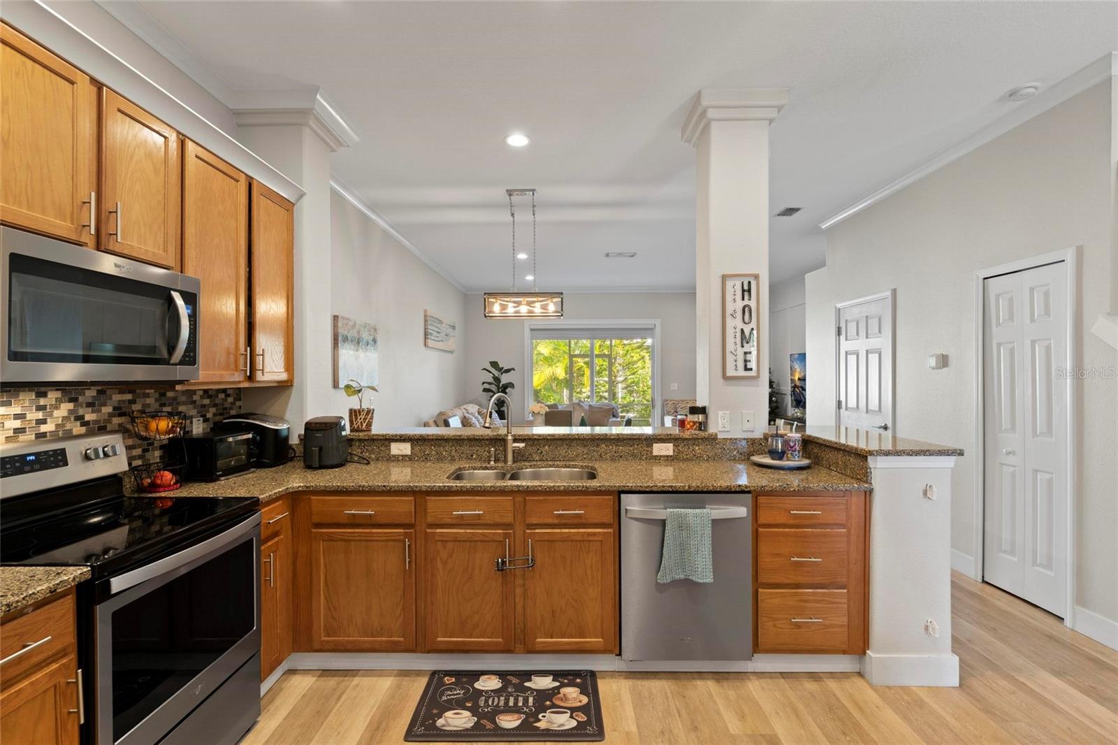 HIDDEN RIDGE TWNHMS - Residential