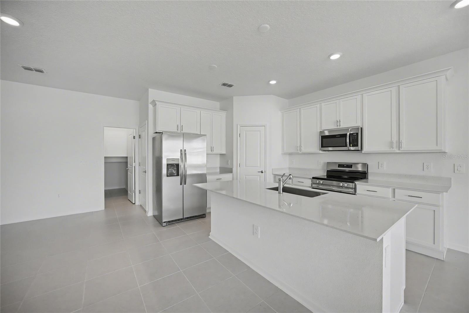 WELLNESS RDG PH 2 - Residential Lease