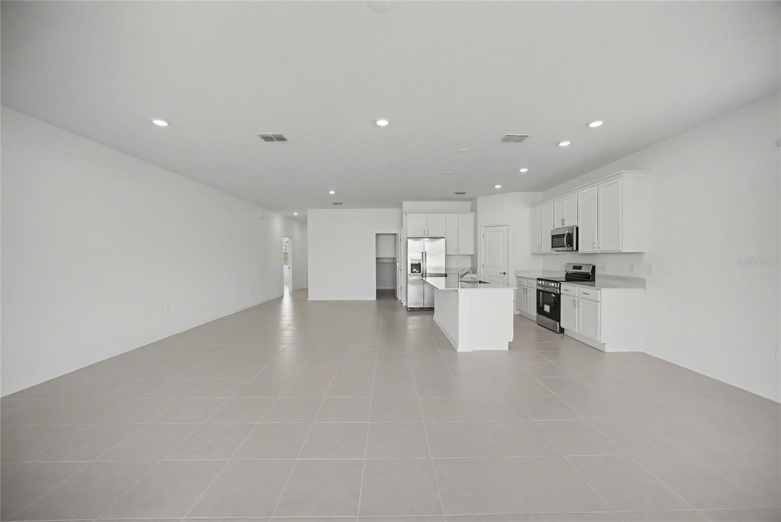 WELLNESS RDG PH 2 - Residential Lease