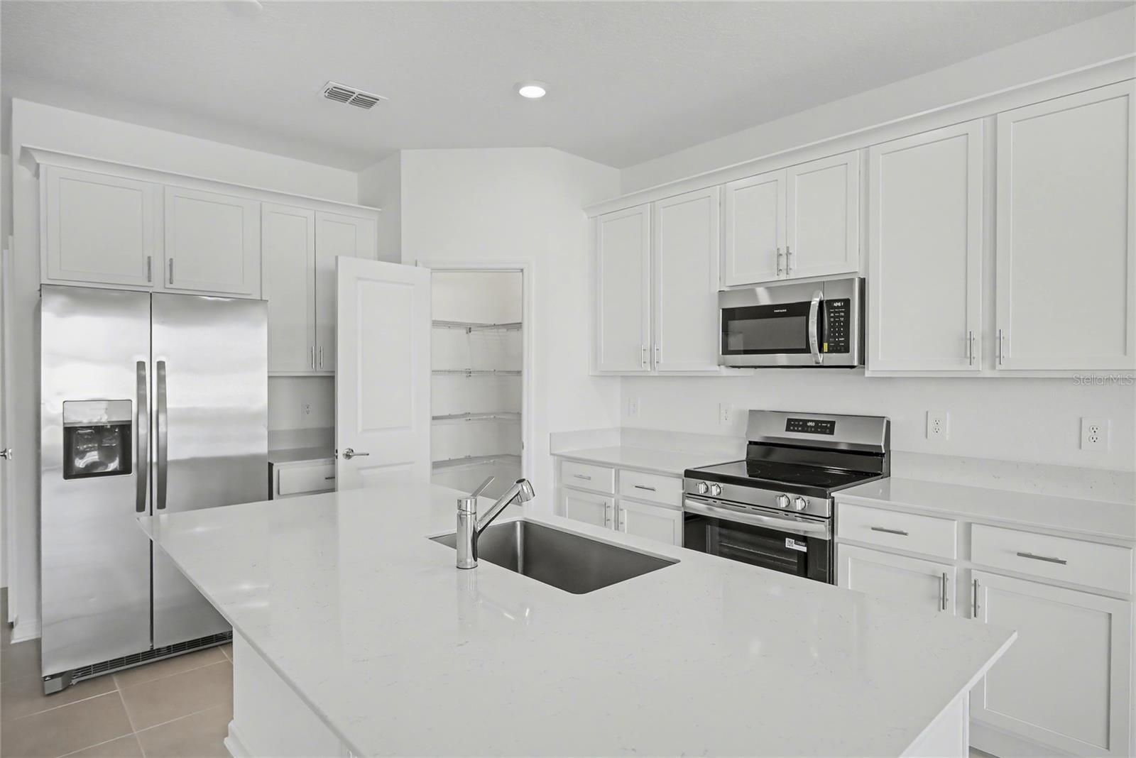 WELLNESS RDG PH 2 - Residential Lease