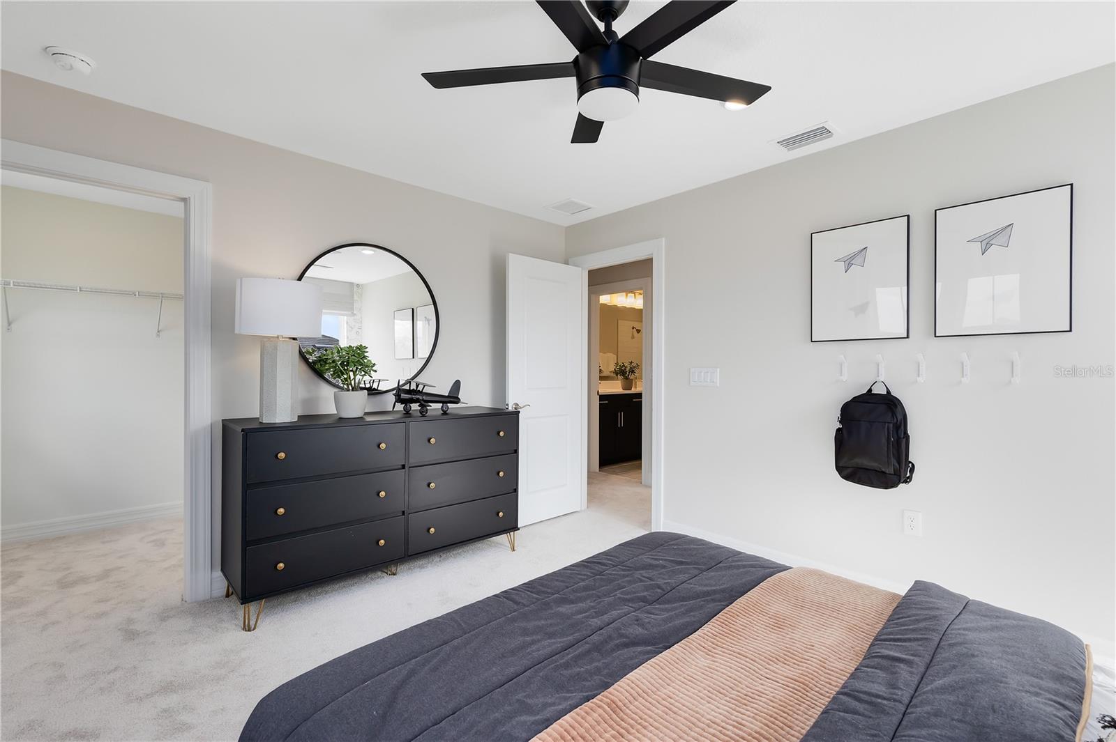 BRIDGEWALK - Residential