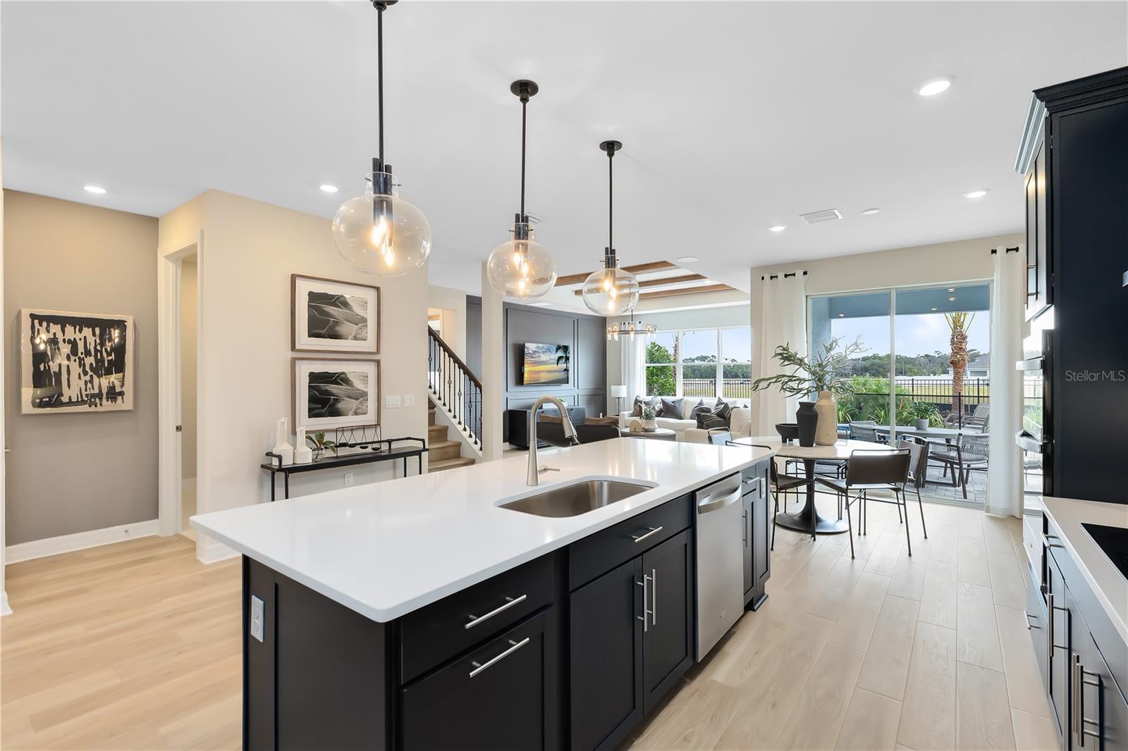 BRIDGEWALK - Residential