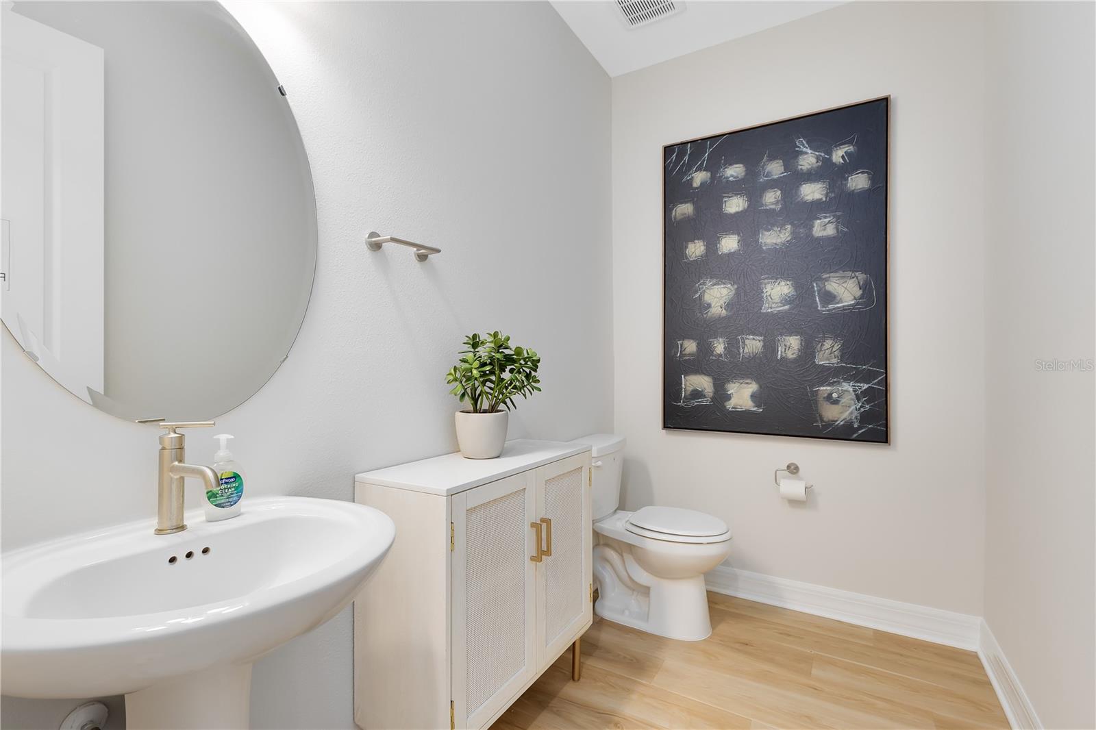 BRIDGEWALK - Residential