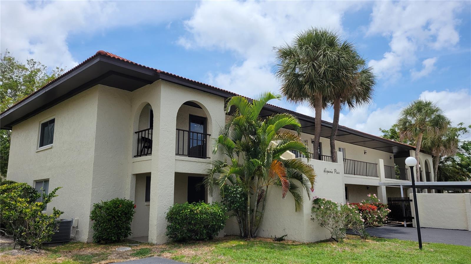 VILLAGE PLAZA SEC 3 - Residential Lease