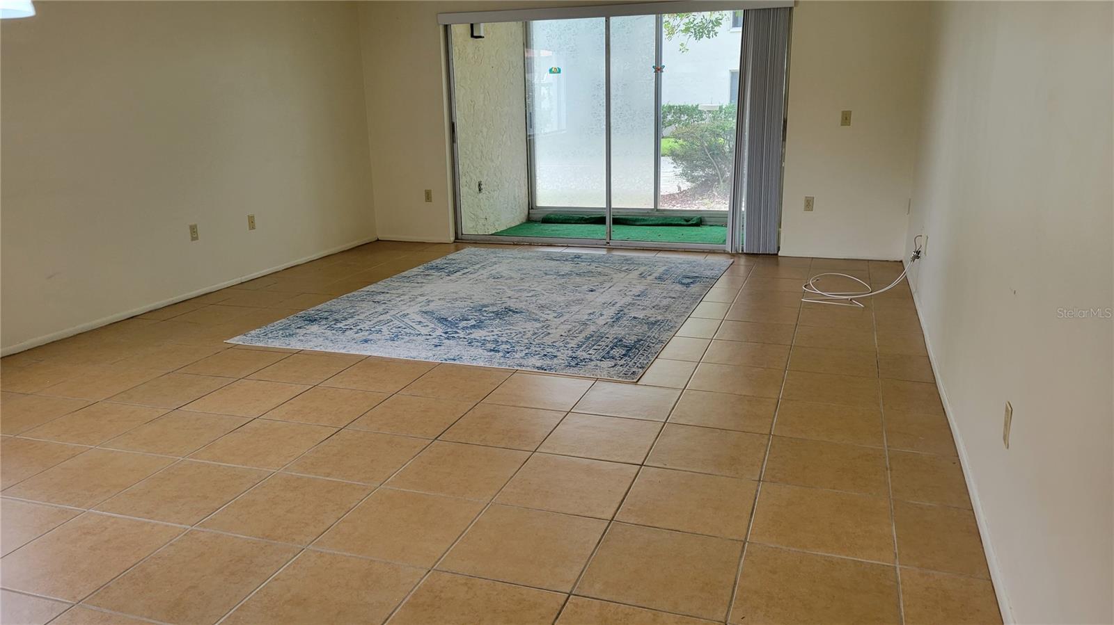 VILLAGE PLAZA SEC 3 - Residential Lease