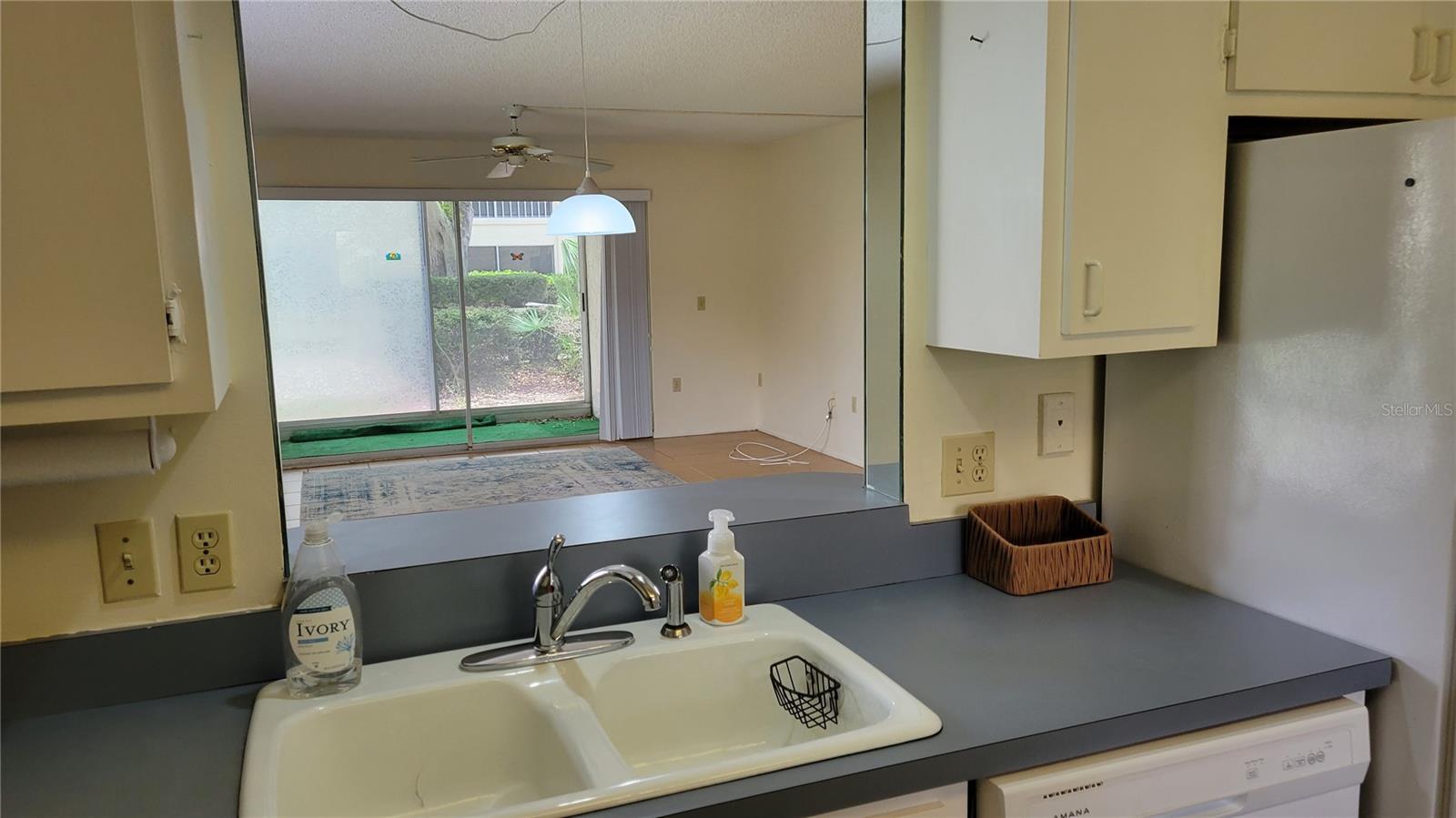 VILLAGE PLAZA SEC 3 - Residential Lease