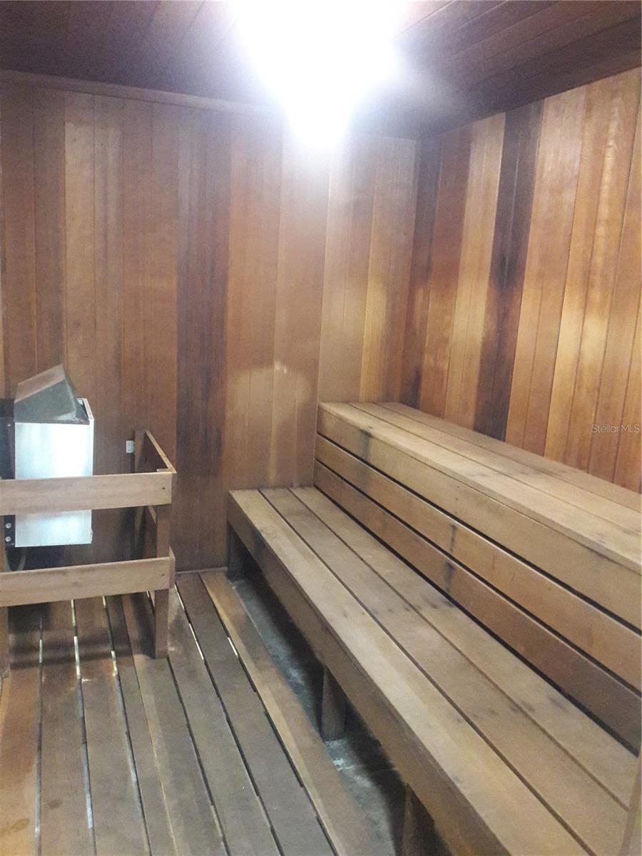 VILLAGE PLAZA SEC 3 - Residential Lease