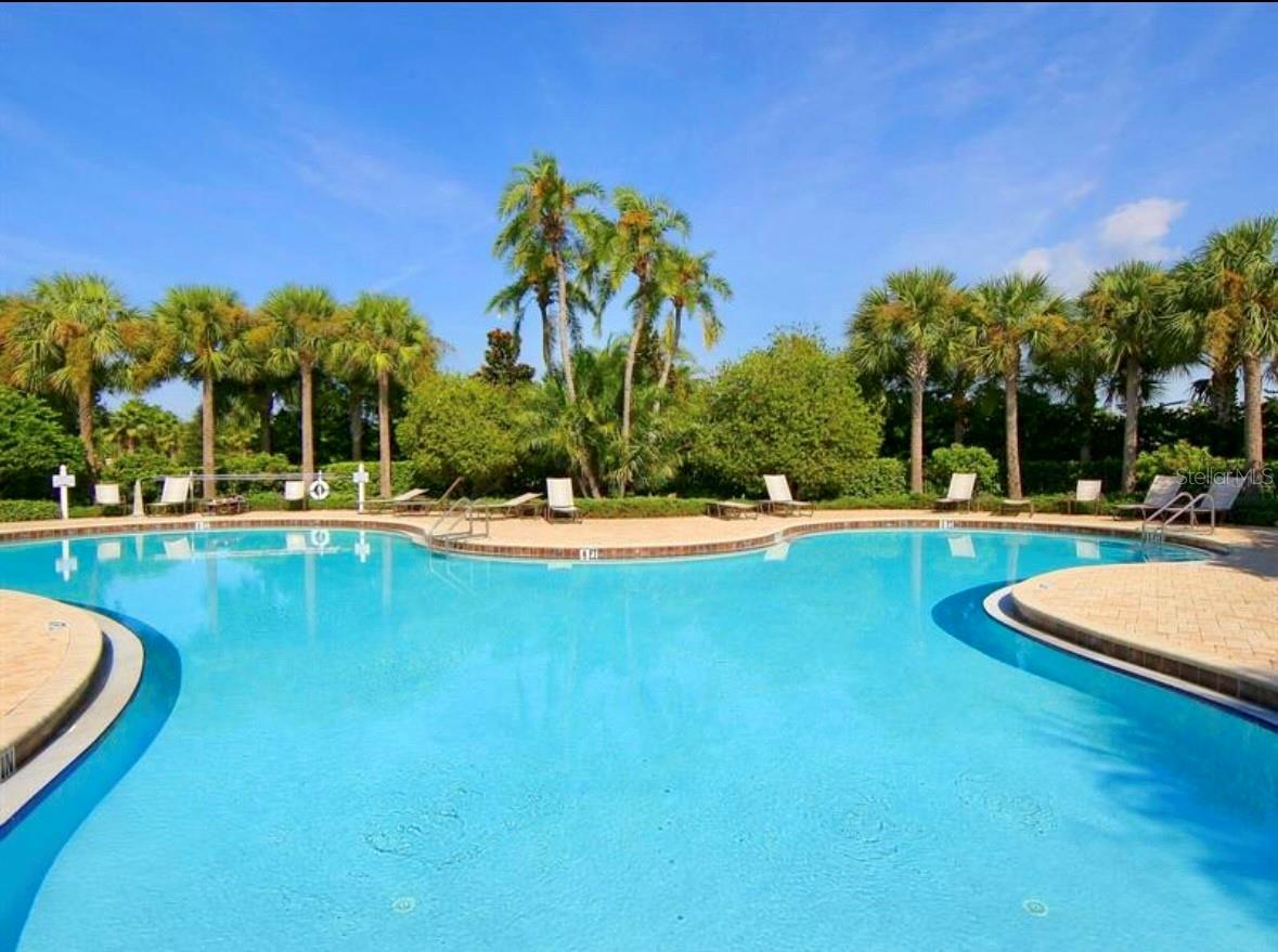 PALMA SOLA TRACE - Residential