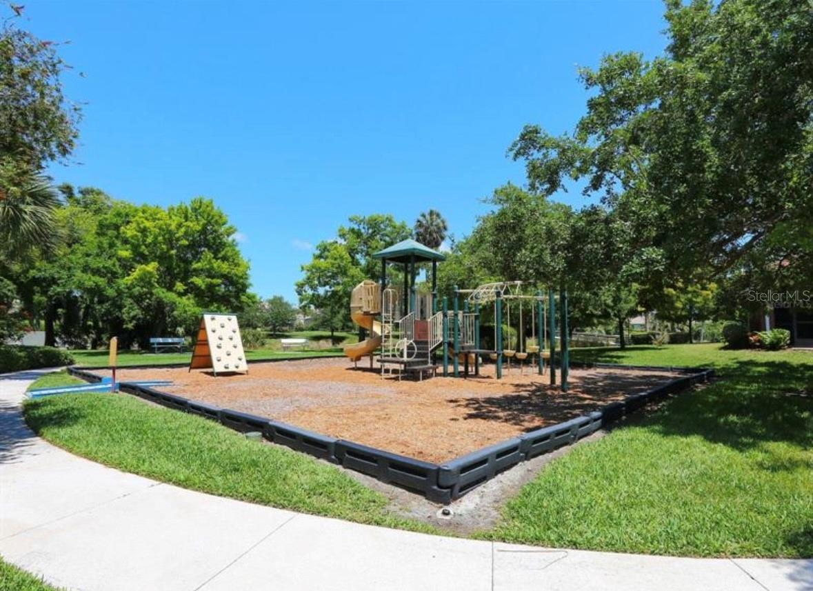 PALMA SOLA TRACE - Residential