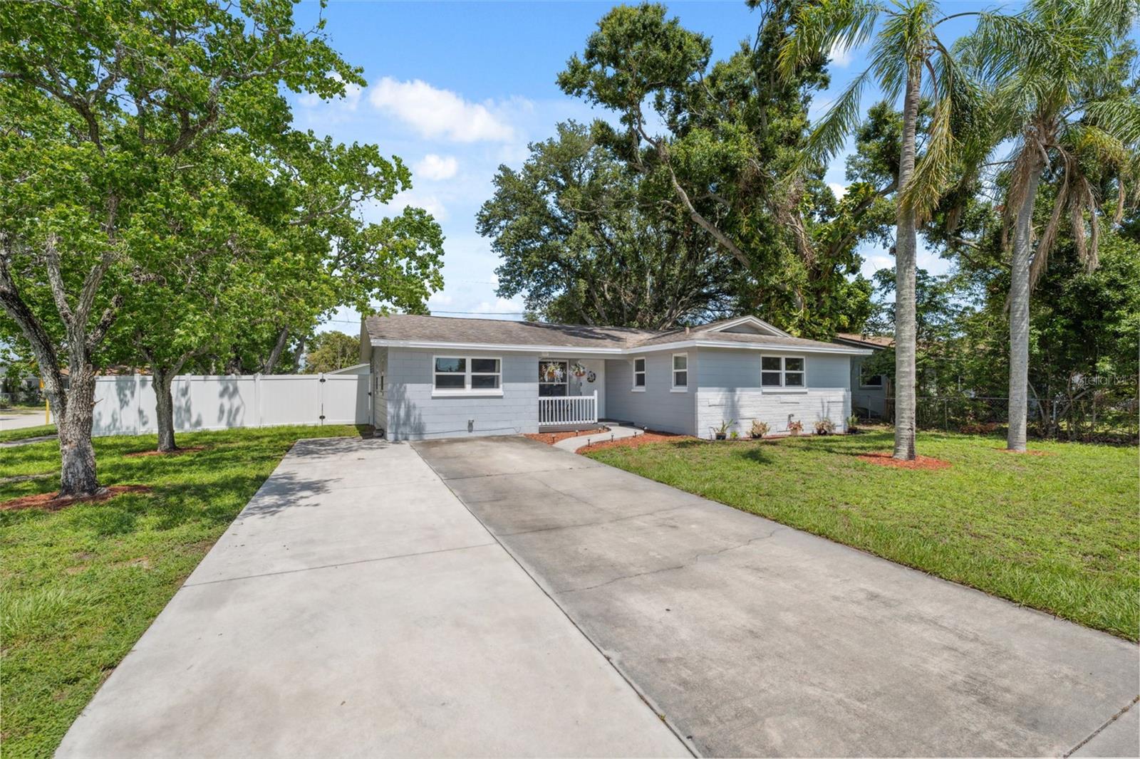 8897 54TH STREET N