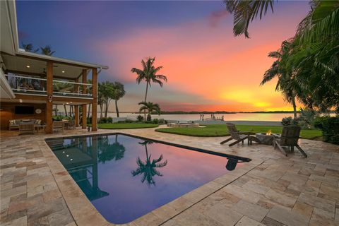 8488 35TH AVENUE N ST PETERSBURG FL 33710