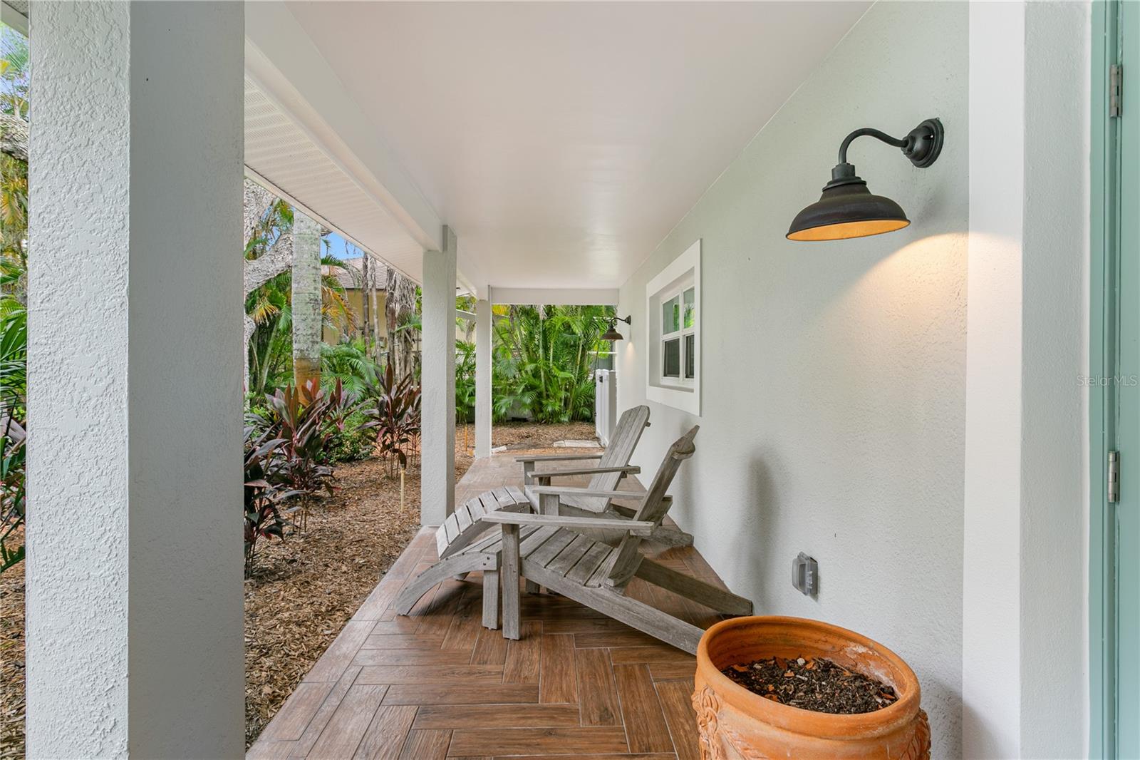 COLONIAL LANE JUNGLE ADD PT REP - Residential