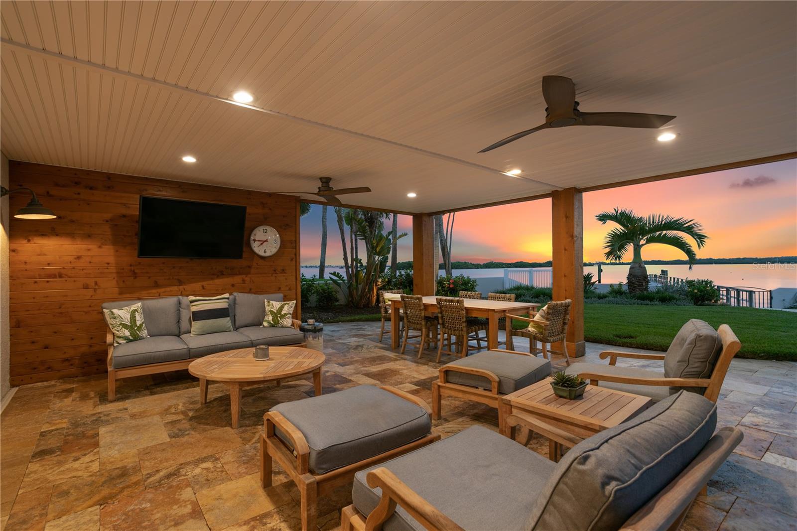 COLONIAL LANE JUNGLE ADD PT REP - Residential