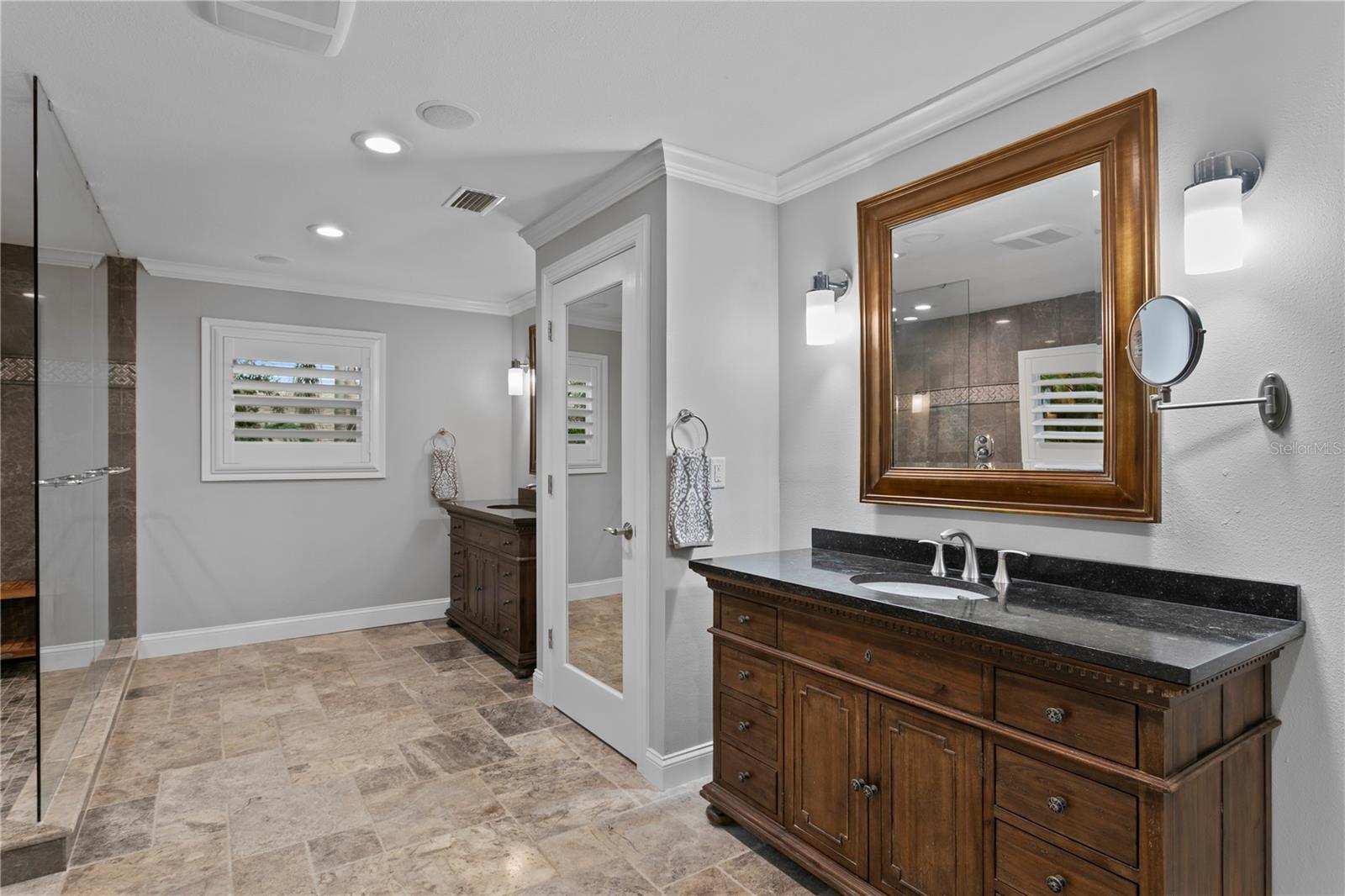 COLONIAL LANE JUNGLE ADD PT REP - Residential