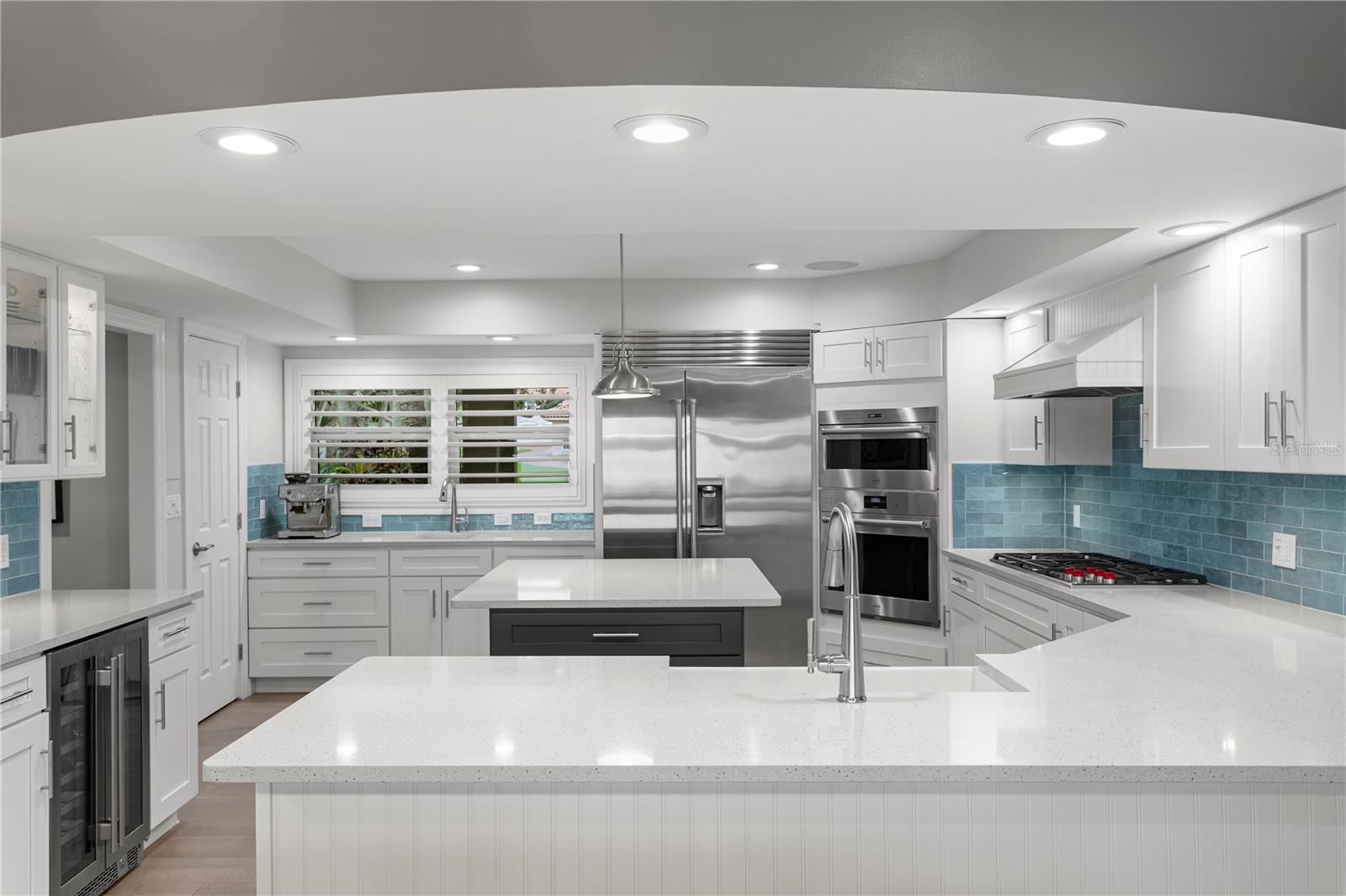 COLONIAL LANE JUNGLE ADD PT REP - Residential