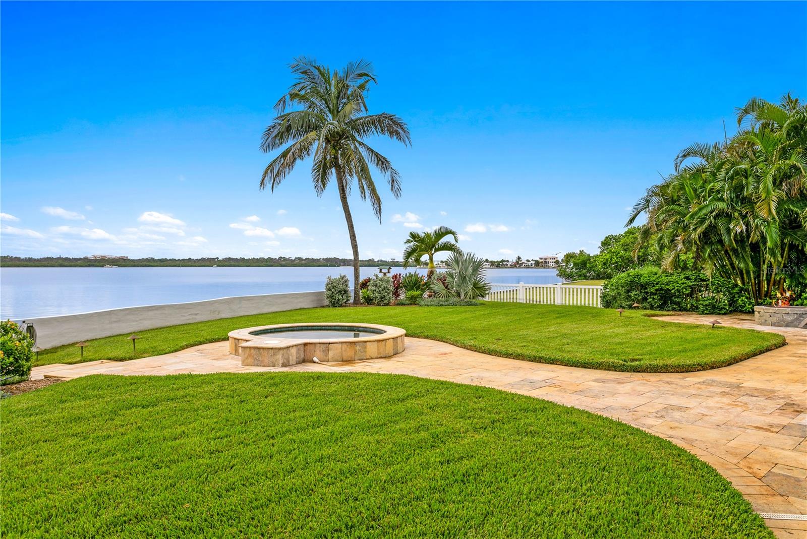 COLONIAL LANE JUNGLE ADD PT REP - Residential