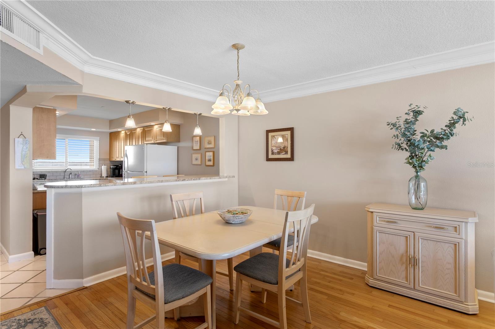 LIGHTHOUSE TOWERS CONDO - Residential