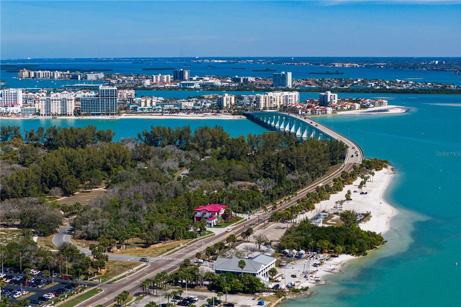 LIGHTHOUSE TOWERS CONDO - Residential