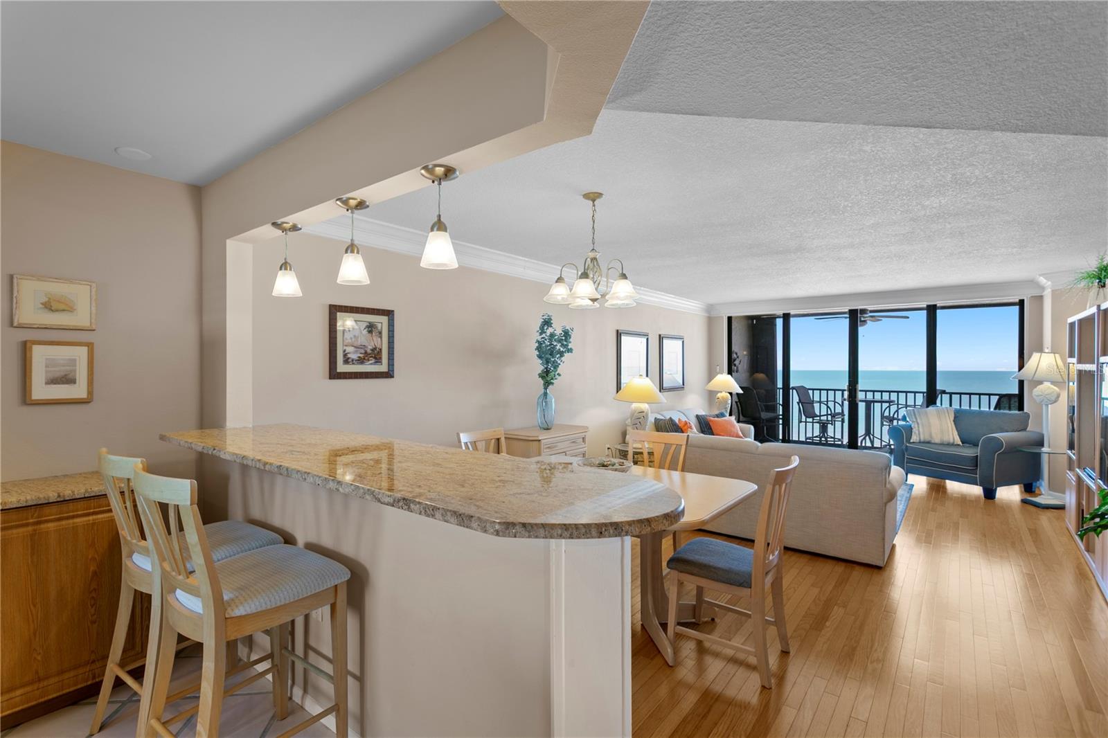 LIGHTHOUSE TOWERS CONDO - Residential