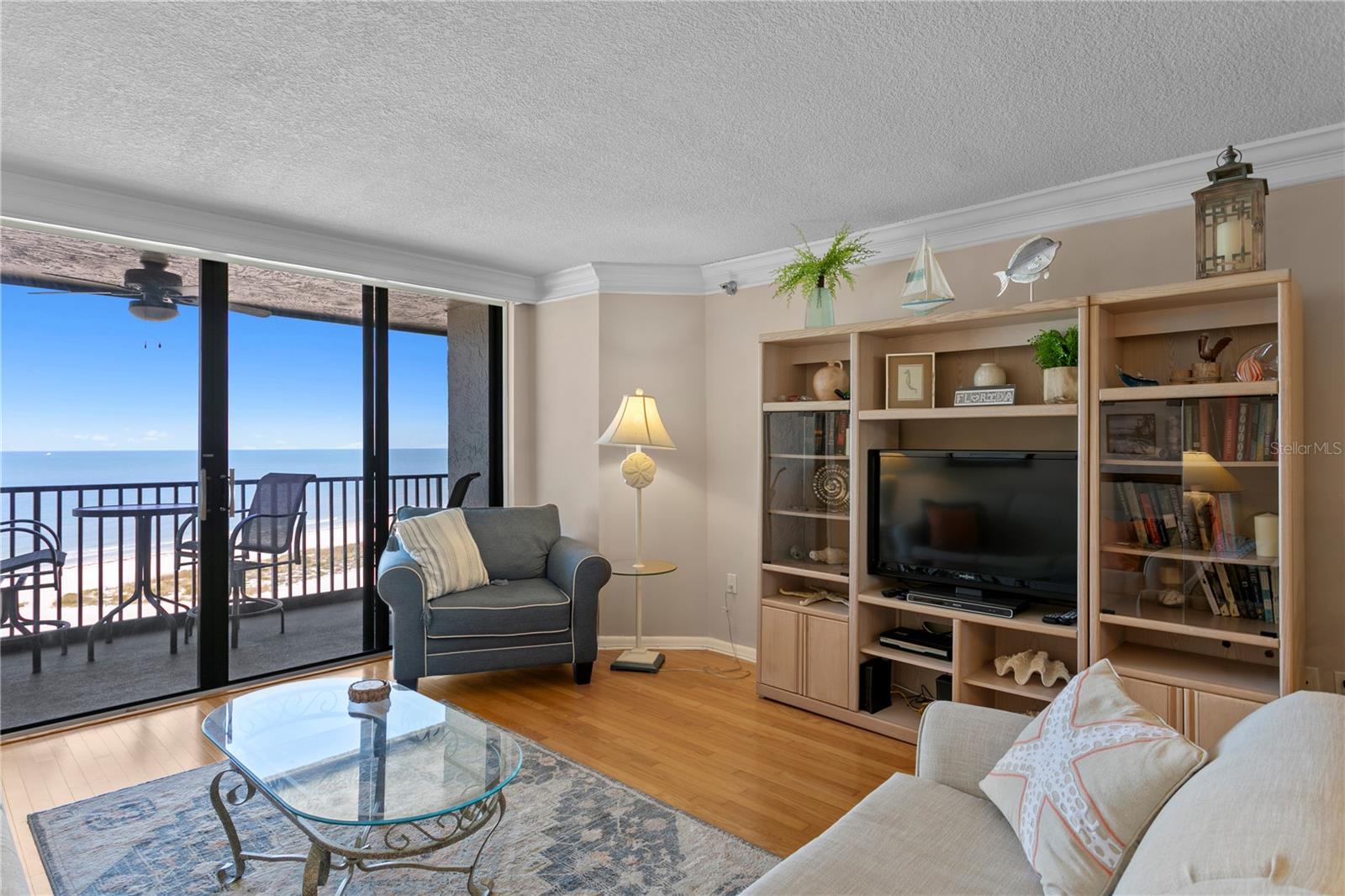 LIGHTHOUSE TOWERS CONDO - Residential