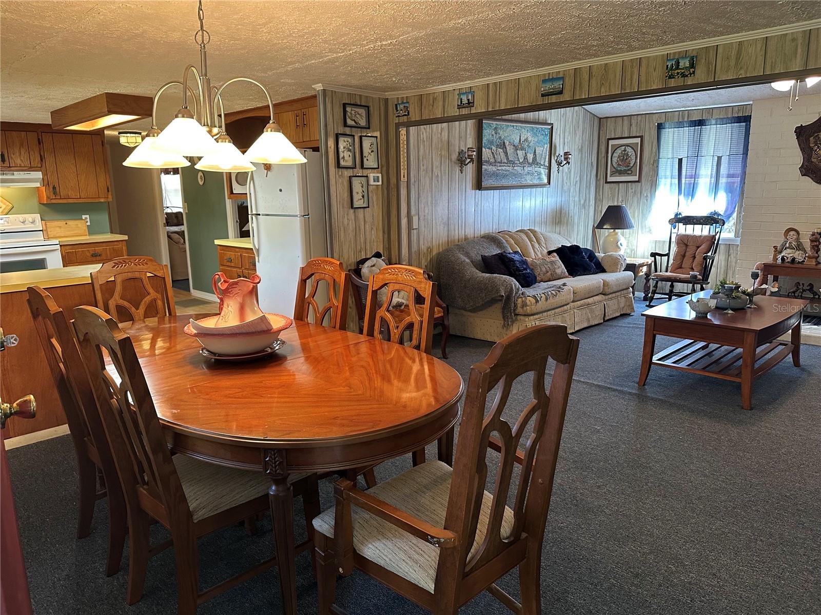 HOLIDAY ACRES - Residential